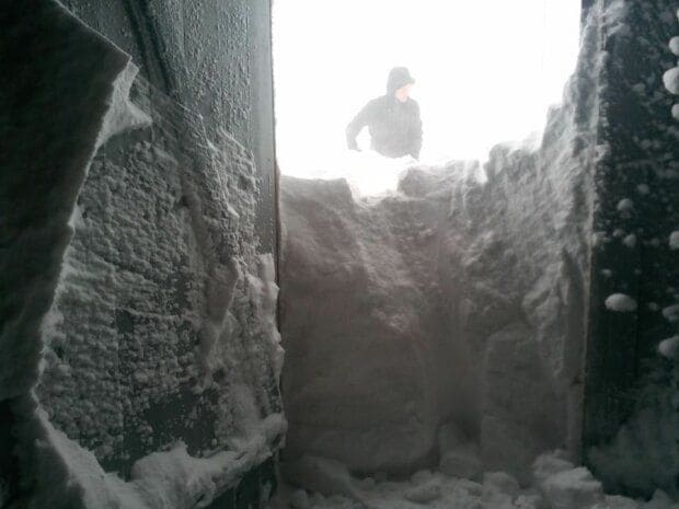 На горе Драгобрат бушует снежная метель