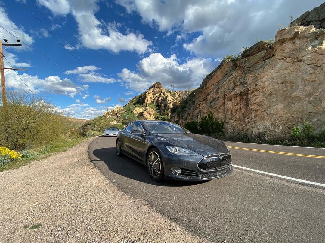 Tesla с пробегом 235 000 км: что произошло с её батареей? ФОТО: https://www.instagram.com/brandenflasch/