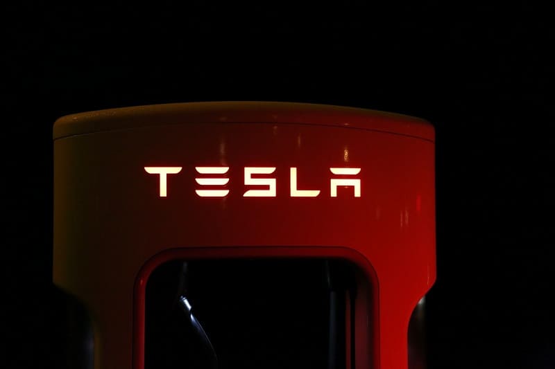 Ученые Tesla сообщили о новых li-ion аккумуляторах с ресурсом более 3,5 млн километров